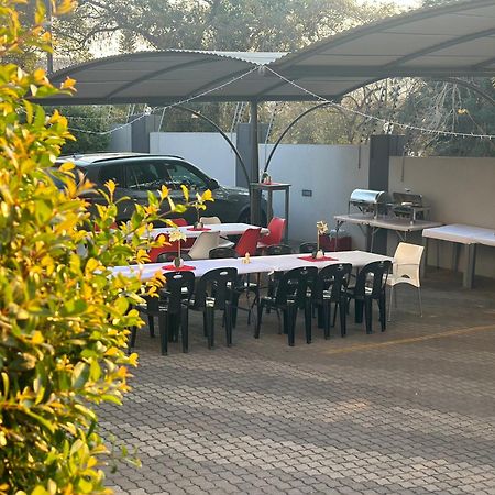 Aqua Stone guest house Mbombela Extérieur photo