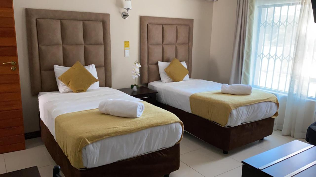 Aqua Stone guest house Mbombela Extérieur photo