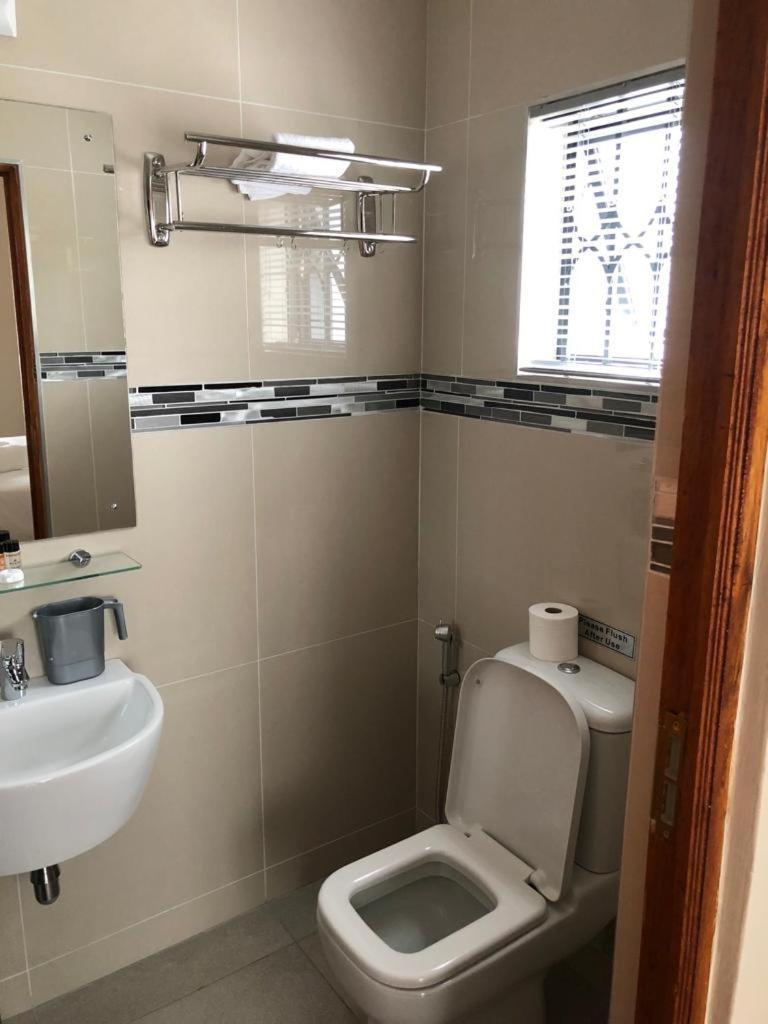 Aqua Stone guest house Mbombela Extérieur photo