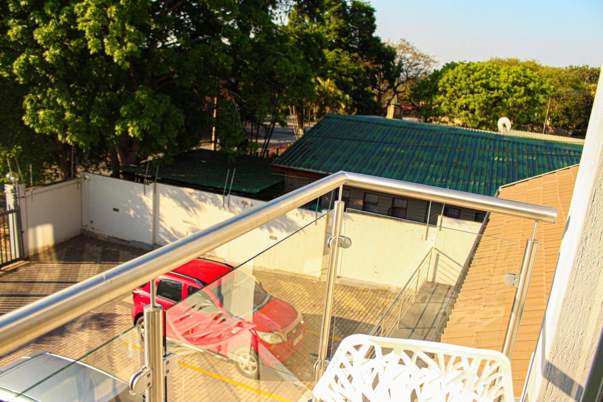 Aqua Stone guest house Mbombela Extérieur photo