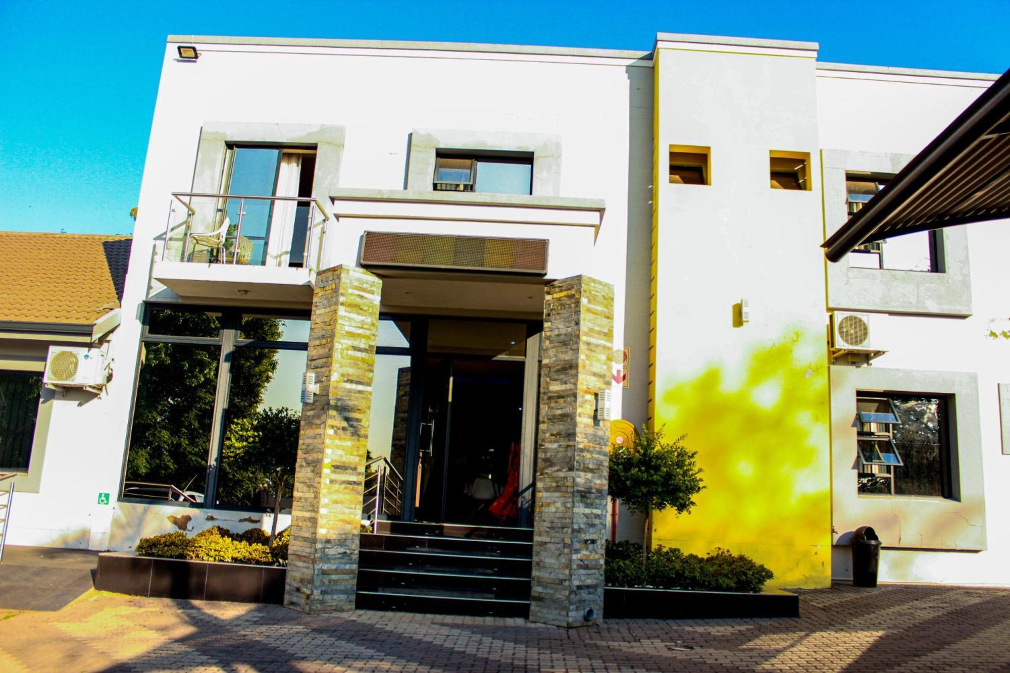 Aqua Stone guest house Mbombela Extérieur photo