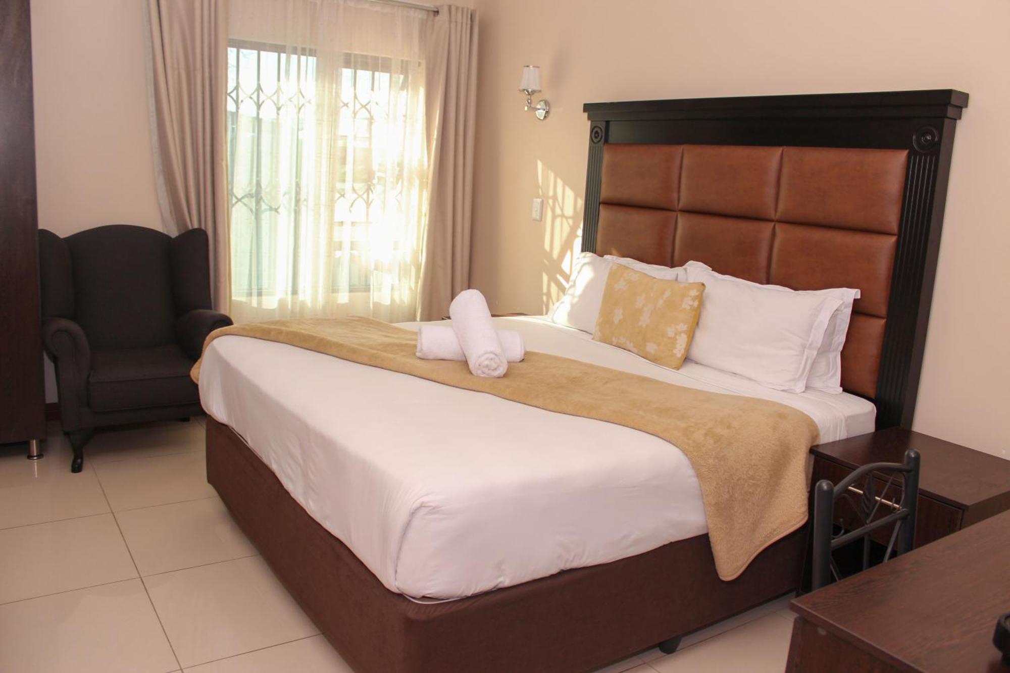Aqua Stone guest house Mbombela Extérieur photo