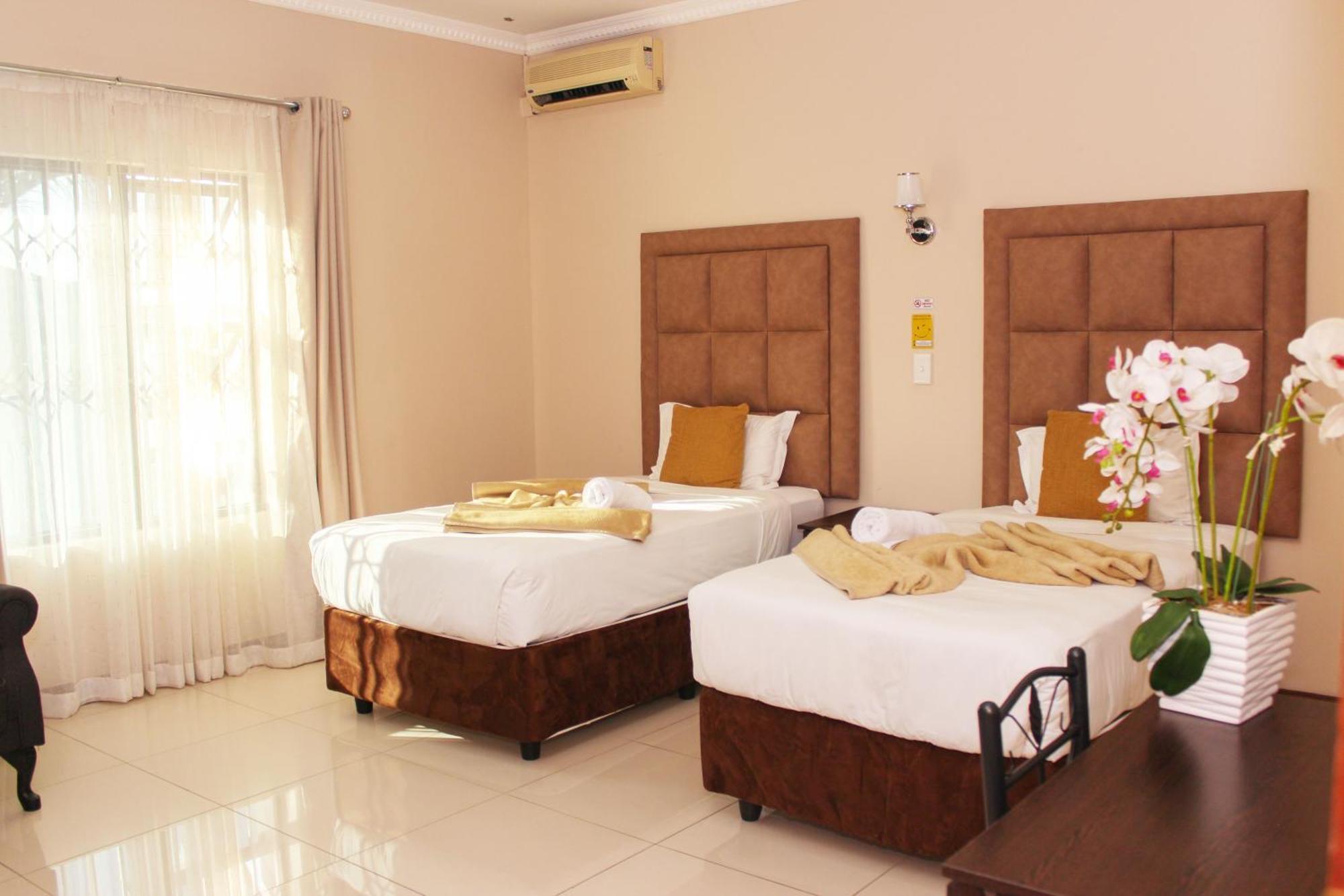 Aqua Stone guest house Mbombela Extérieur photo