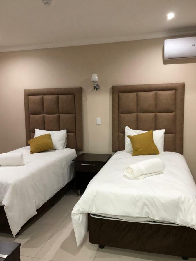 Aqua Stone guest house Mbombela Extérieur photo